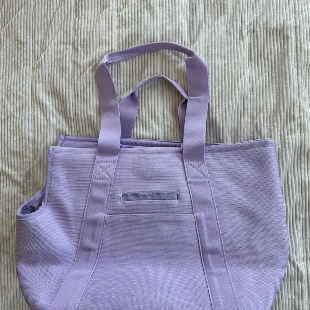 NWOT Wild One Pet Carrier in Lilac